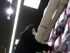 serve01 Adorable Japanese Sweetheart Masterfully Pleasing a Massive Manhood